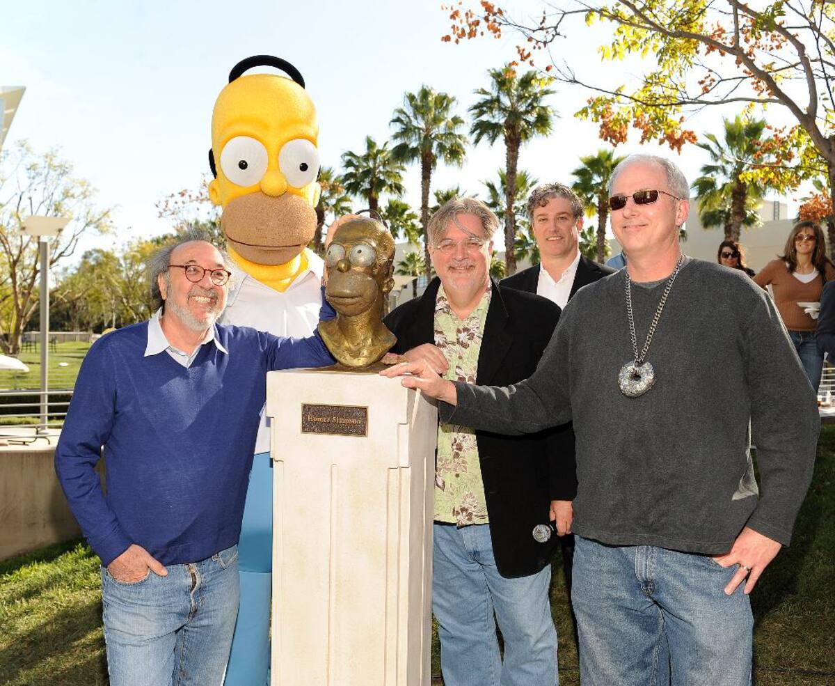 En 2012, el creador de la serie, Matt Groening, y el productor ejecutivo, James L. Brooks, estuvieron en una ceremonia conmemorativa de la serie.