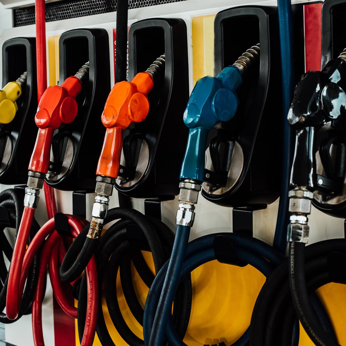 En diciembre no subirá el precio de la gasolina, Gobierno Nacional lo confirmó