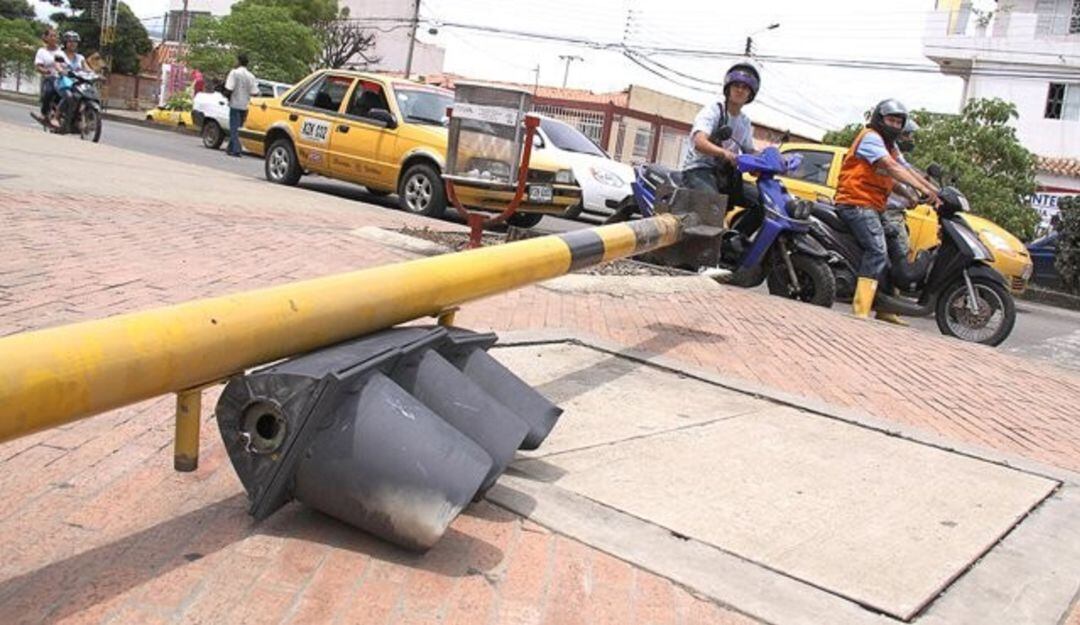 Semáforos destruidos en Medellín