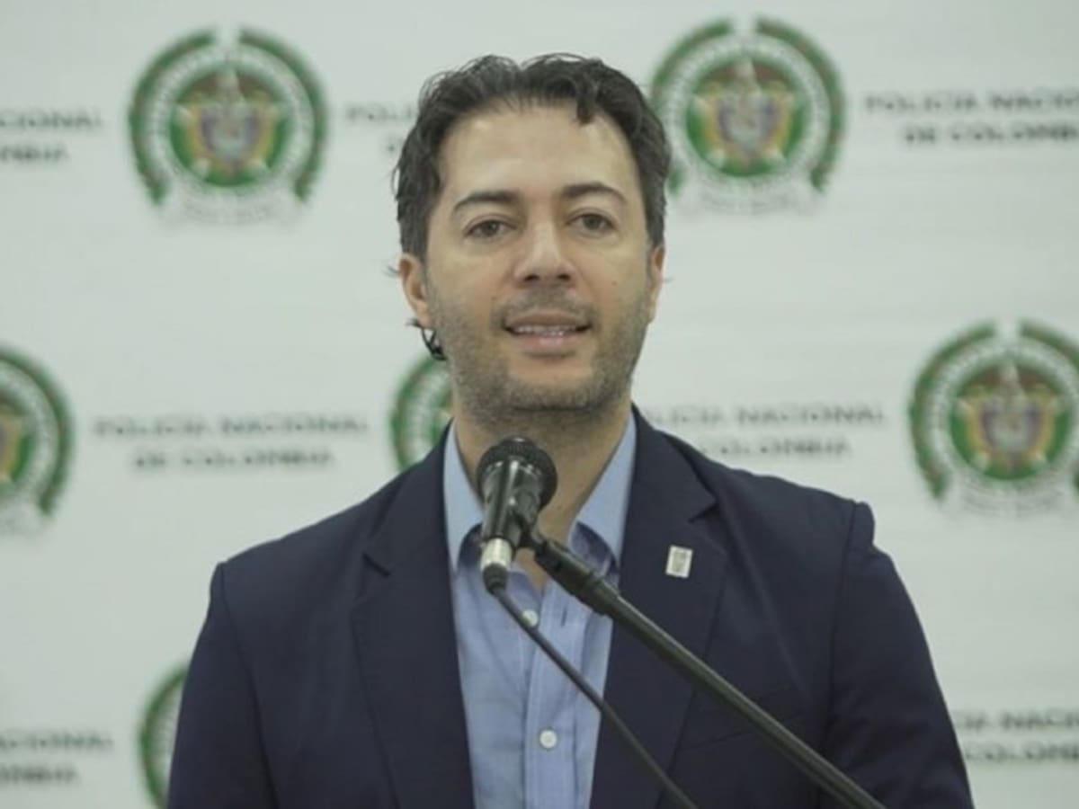 El alcalde de Medellín recomienda no salir a marchas