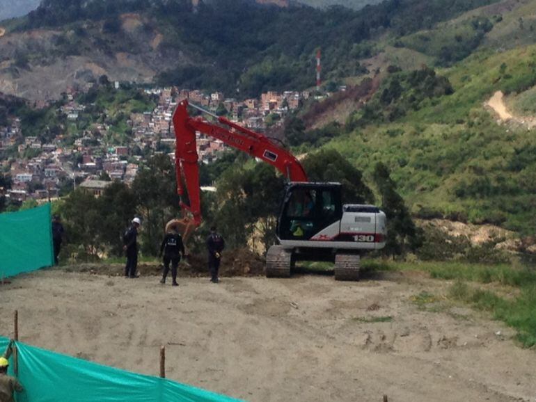 Avanzan trabajos en la fosa común a cielo abierto más grande del país. 