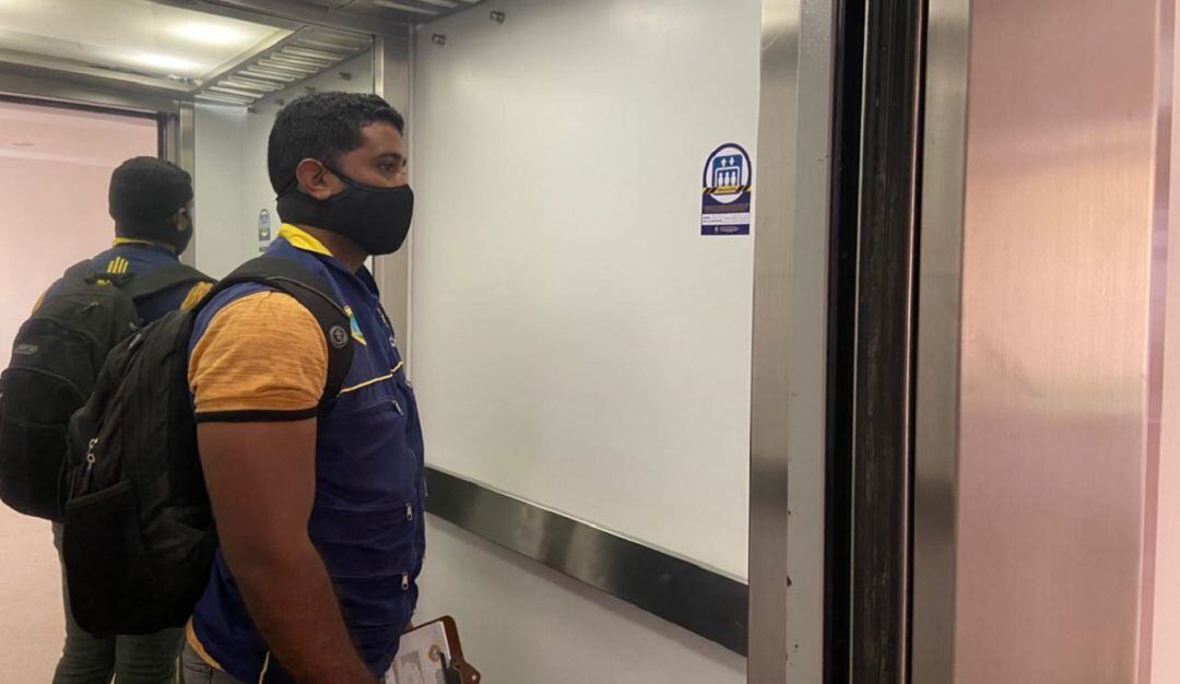 El llamado lo hizo la Oficina de Gestión de Riesgo tras el suceso que dejó dos personas muertas por la caída de un ascensor