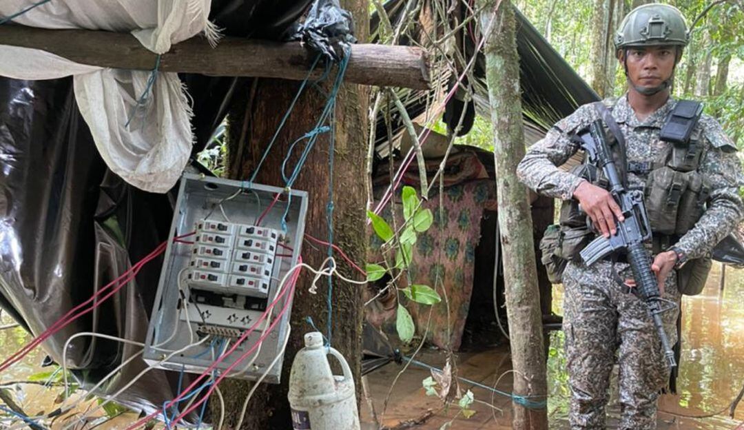 También se ubicaron 225 kilos de insumos sólidos y 185 galones de insumos líquidos.