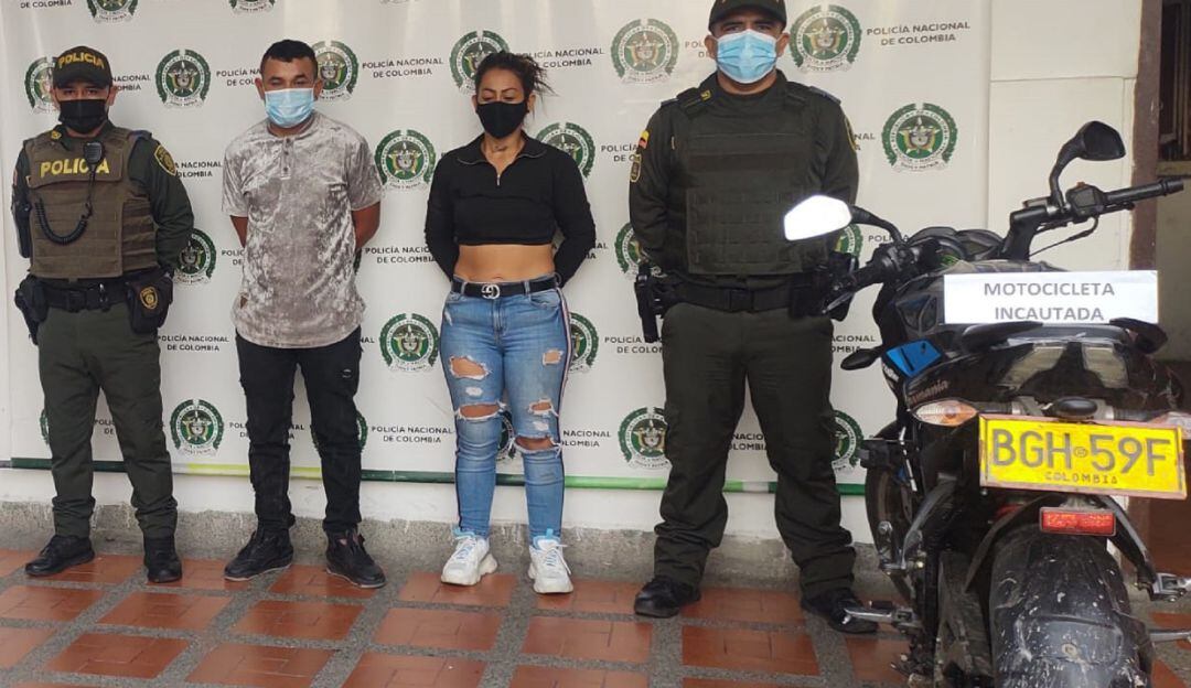 Millonario robo en Tarqui, Huila. 
 
 