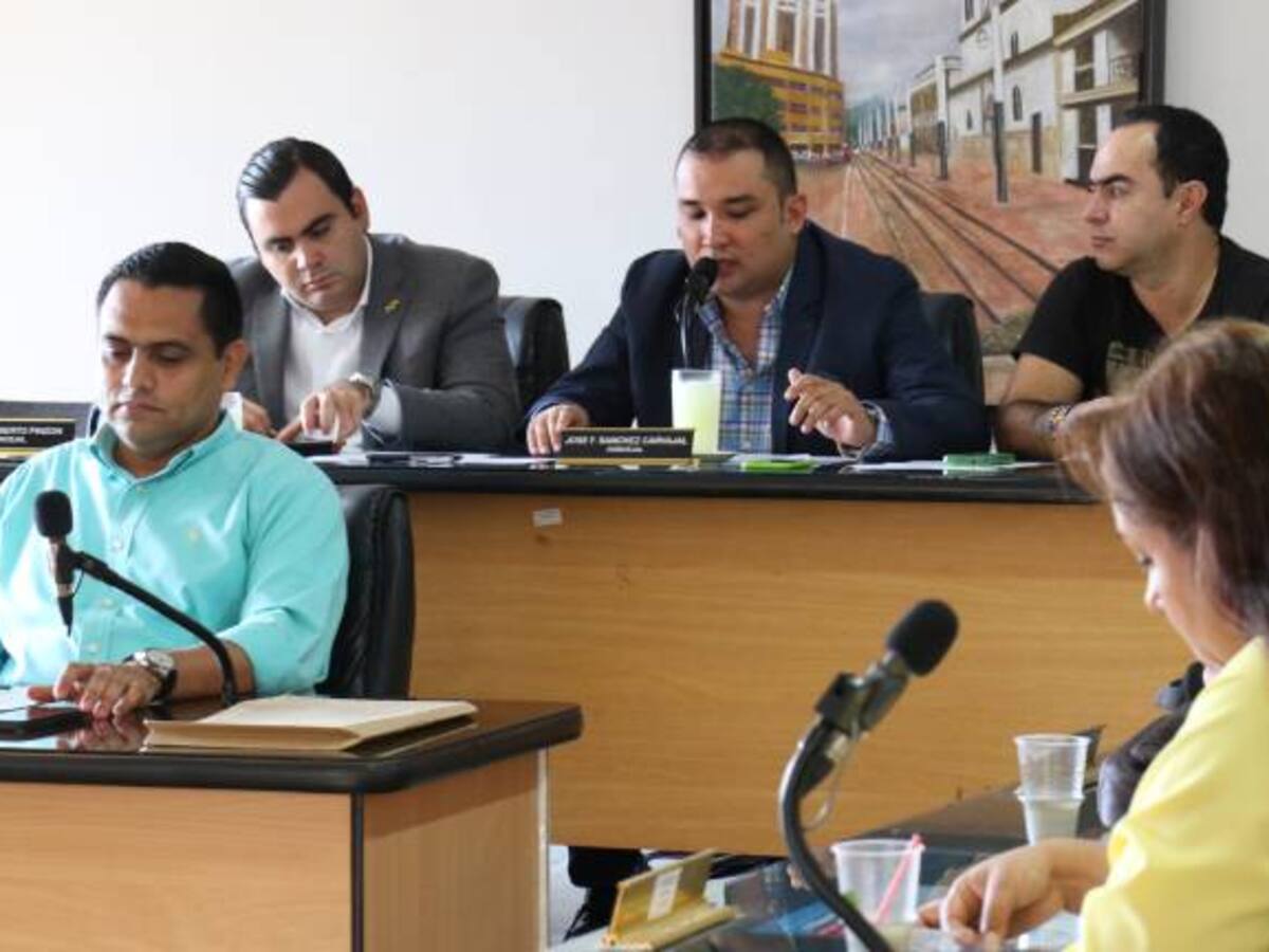 En vilo, llegada de la Uis a Floridablanca por autorización del concejo