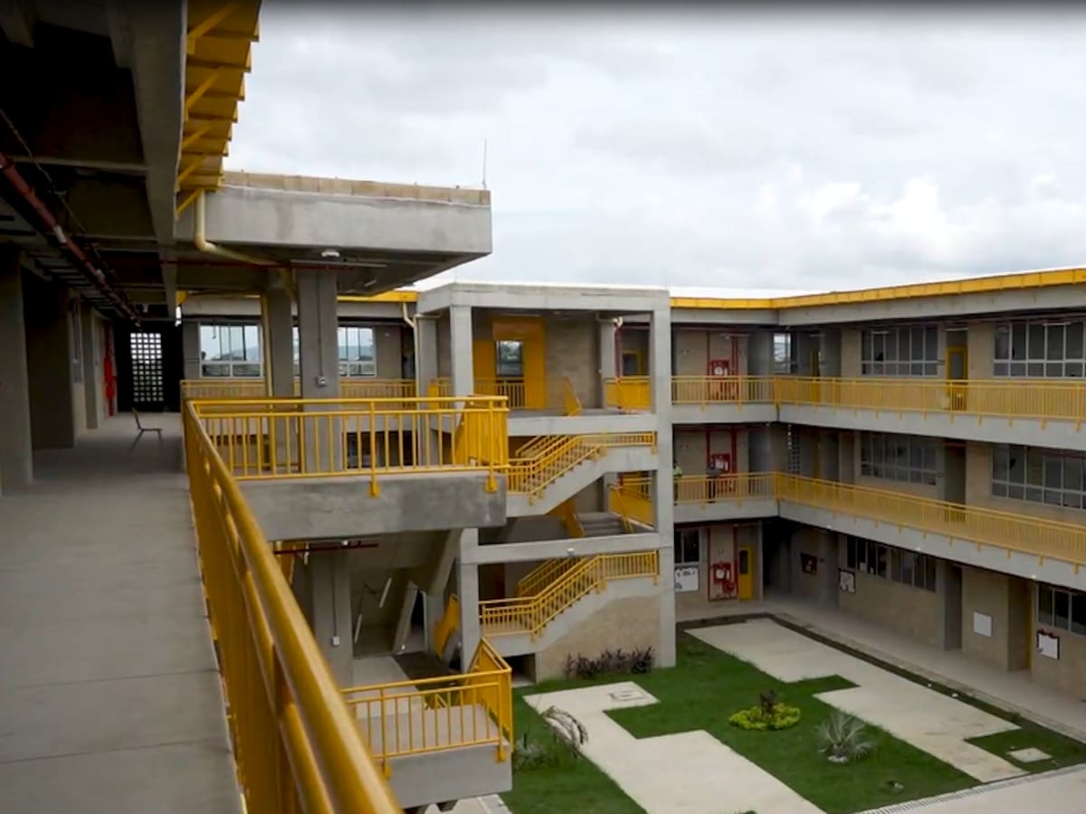 ¡Es una realidad! Estudiantes disfrutan del megacolegio IE San Felipe Neri en Cartagena