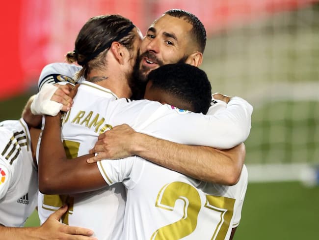 Celebración del Real Madrid durante la anotación de Sergio Ramos.