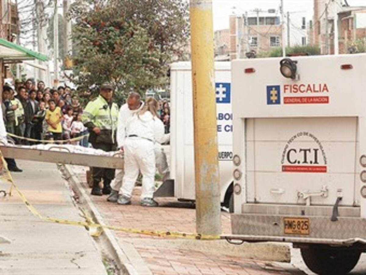 A Rivera, Huila, trasladan víctimas de masacre en Bosa