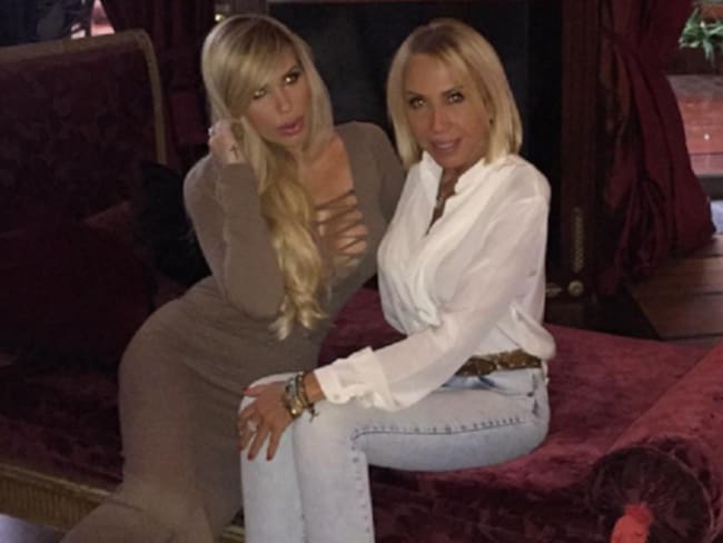 Hija de Laura Bozzo se defiende ante polémica foto con el novio de su mamá