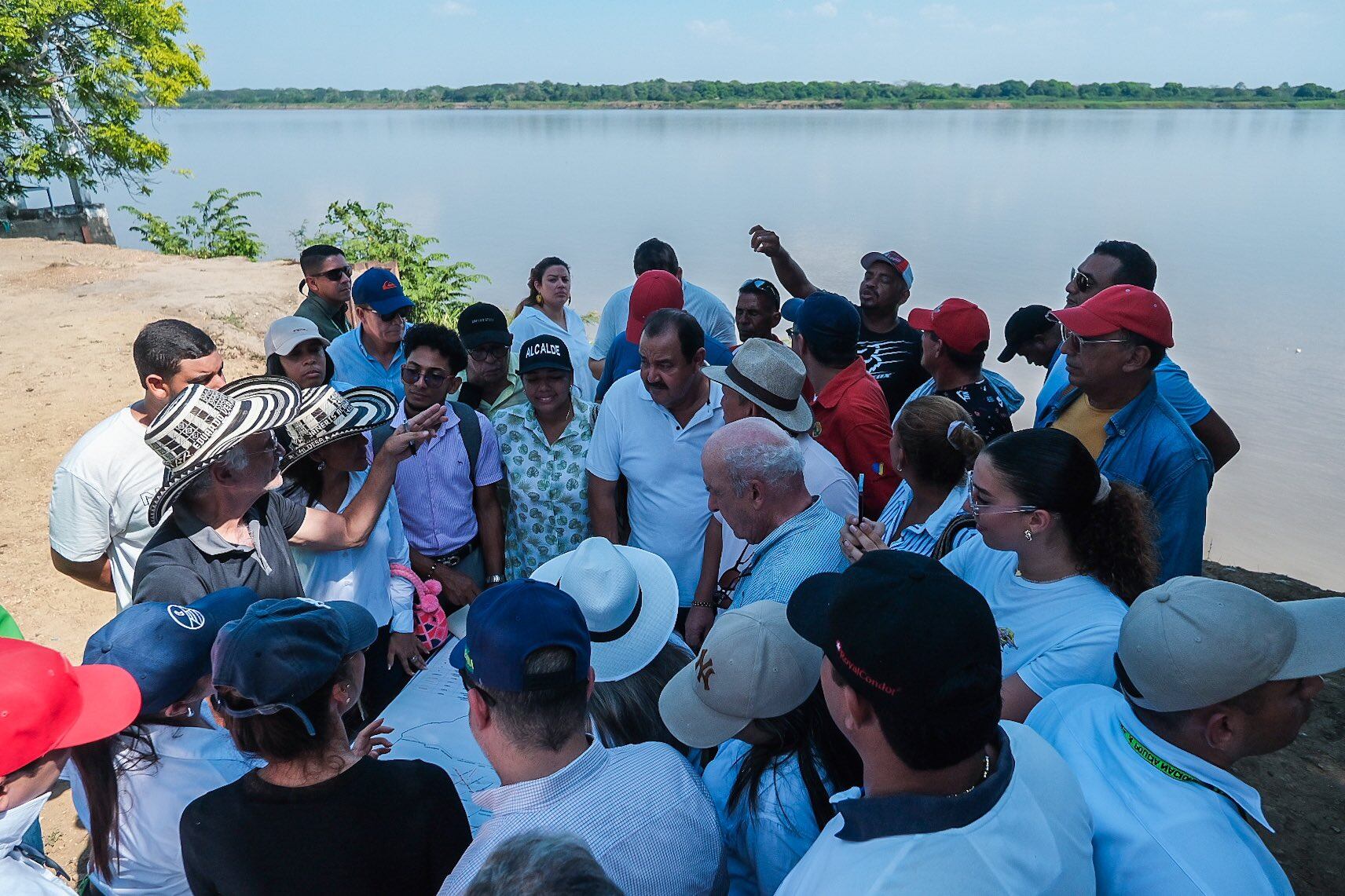 Reunión ante bajos niveles del río Magdalena./ Foto: Gobernación del Atlántico