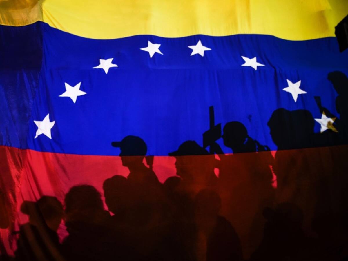 Francia pide más presión para que haya diálogo sincero en Venezuela