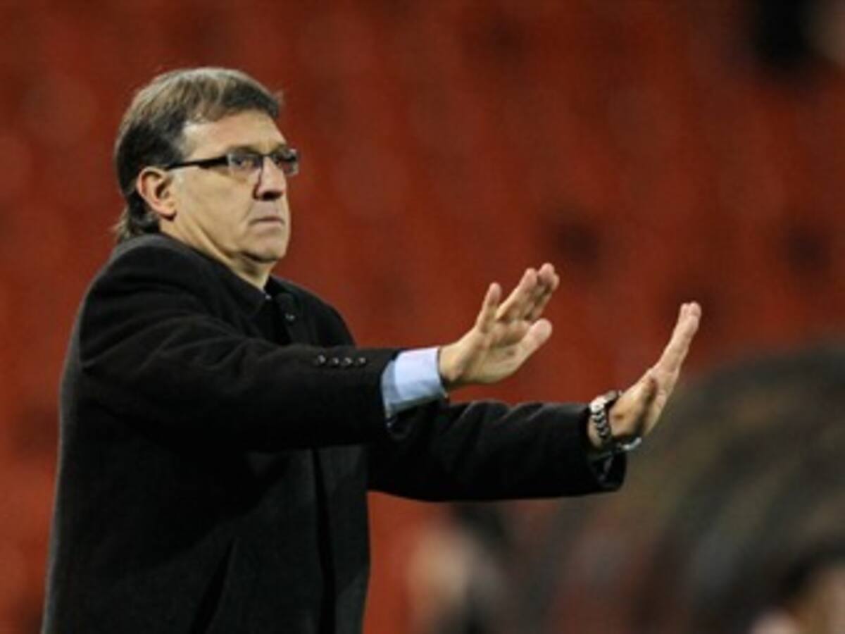 El técnico Martino suspendido y multadas las selecciones de Paraguay y Venezuela