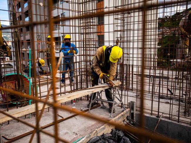 Empleo en el sector de la construcción se ubica por debajo de los promedios prepandémicos