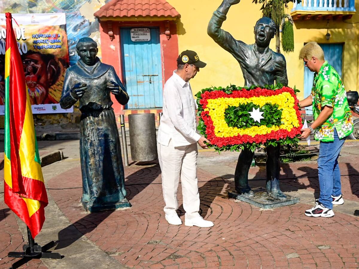 Con dos ofrendas florales inició conmemoración de la Independencia en Cartagena