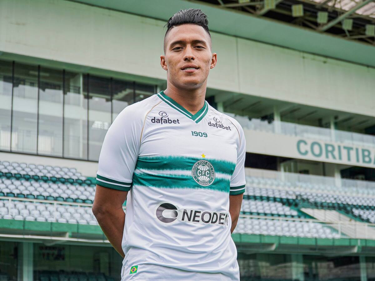 Coritiba oficializó el fichaje del volante Sebastián Gómez