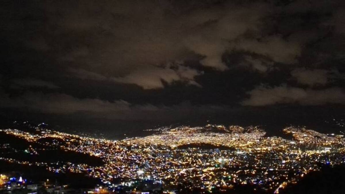 Medellín extenderá toque de queda para menores