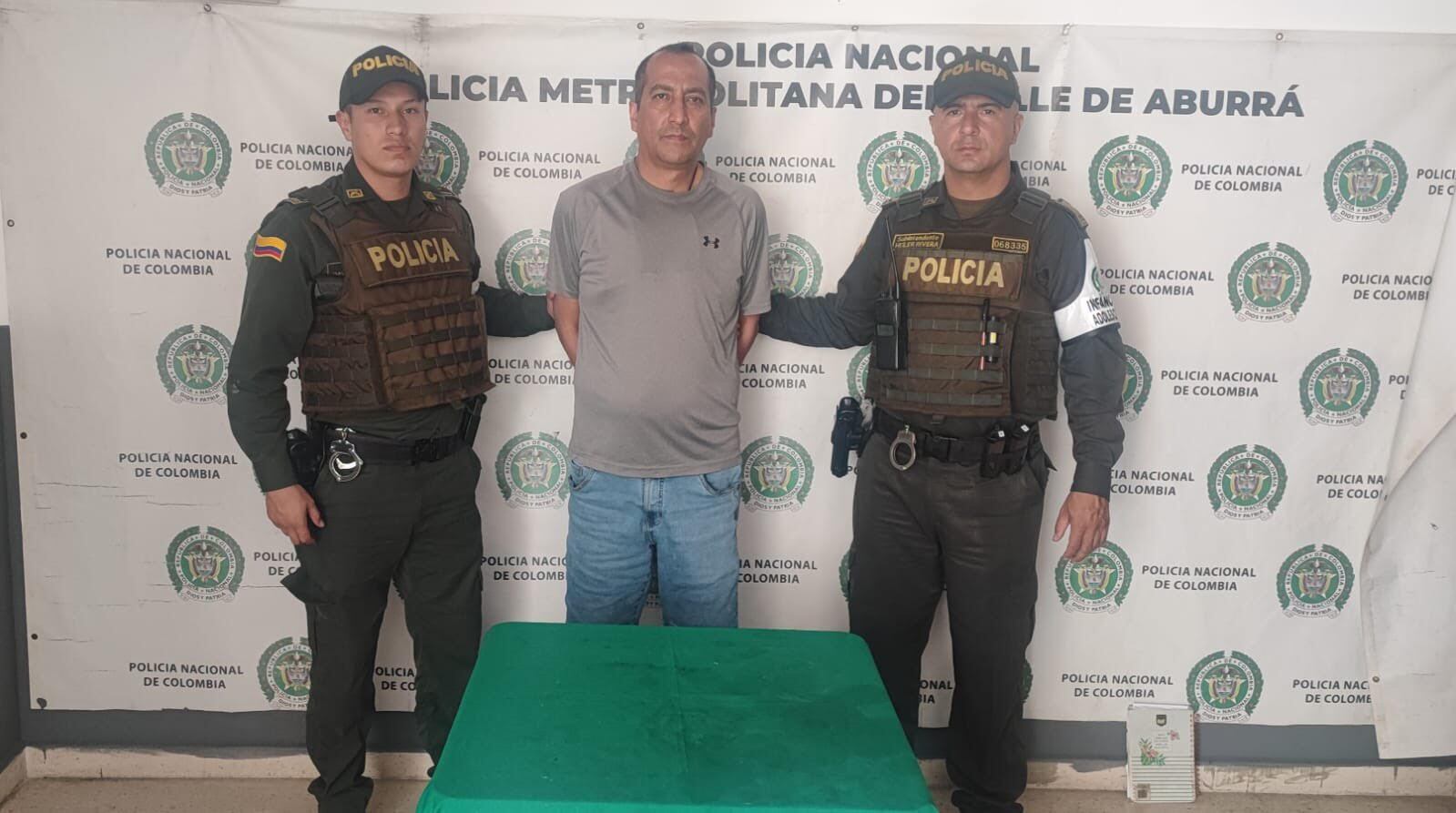 El peruano fue capturado en flagrancia y enviado a prisión por un juez de Antioquia. Foto: Alcaldía de Medellín.