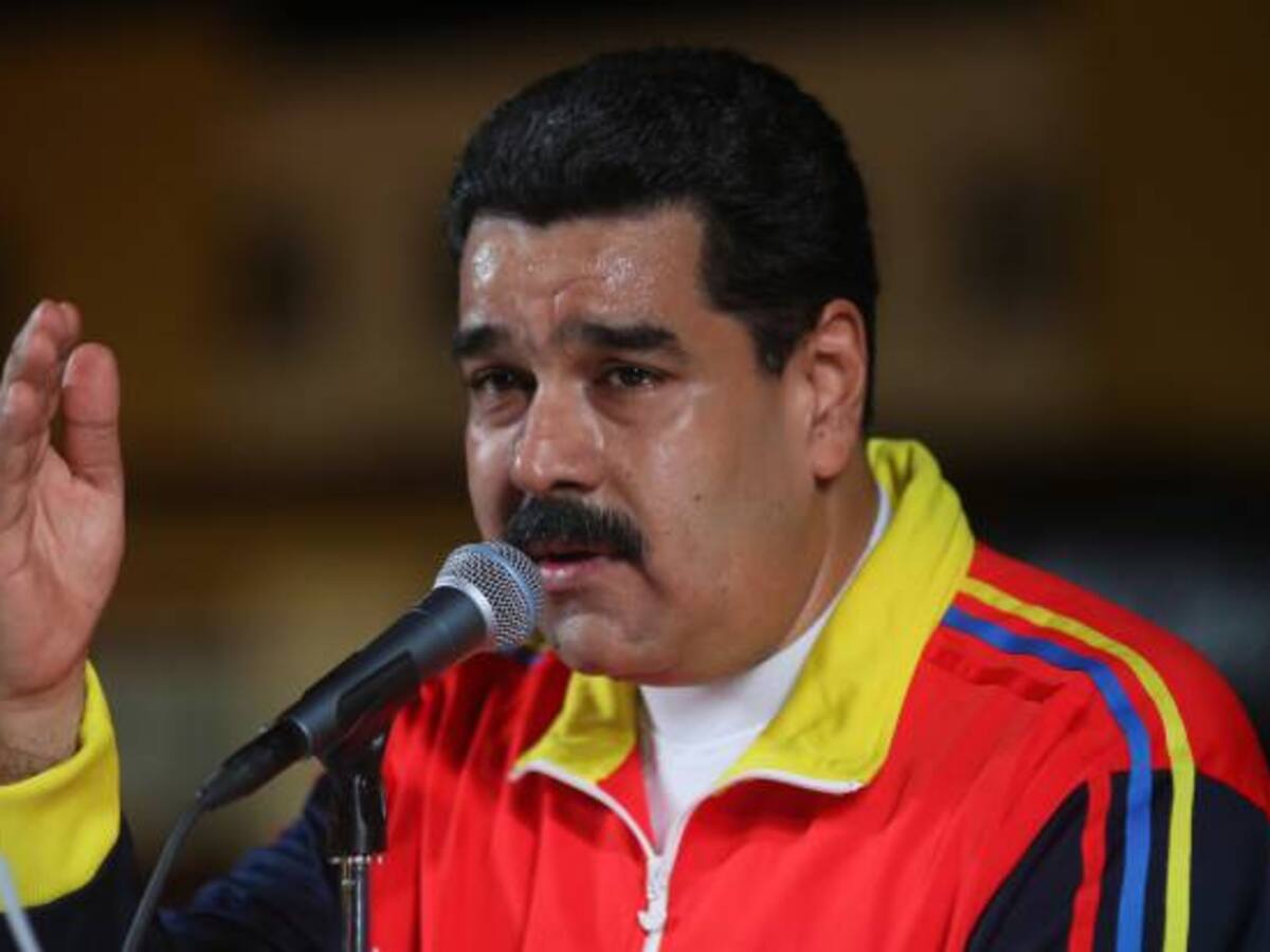Maduro pide al pueblo chavista 'confundido' que no deje camino del socialismo