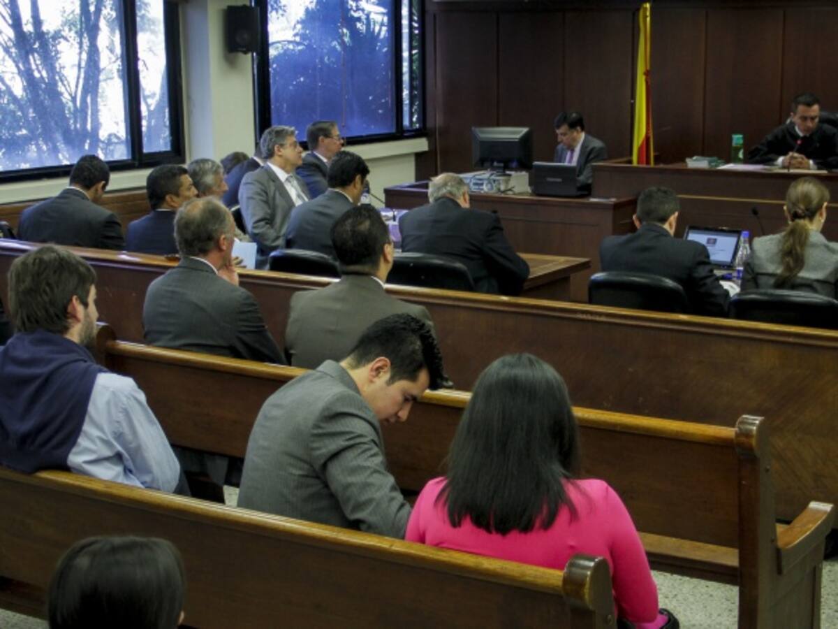 En libertad, juez que vincularon en escándalo de corrupción para favorecer a ‘Pedro Orejas’