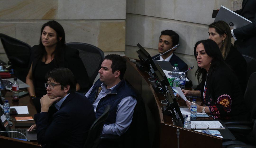 Varios congresistas del Centro Democrático expresaron preocupación por algunas de las decisiones que ha anunciado el Gobierno
