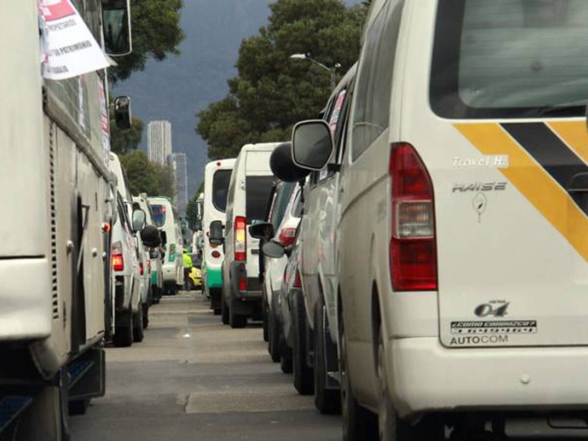 Con 50.000 buses intermunicipales y 100.000 urbanos movilizarán votantes