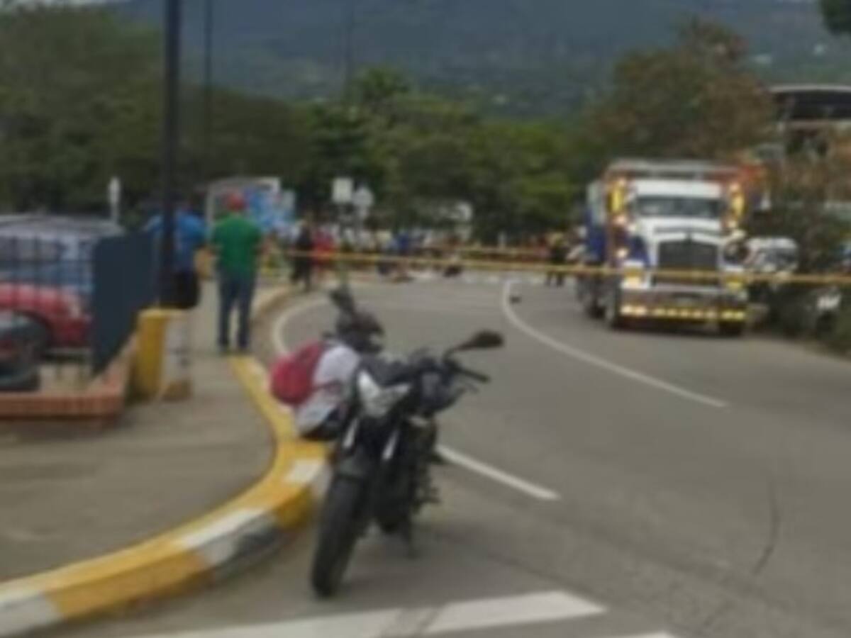 Niño de 7 años fue arrollado por un volqueta en vía nacional de Santander