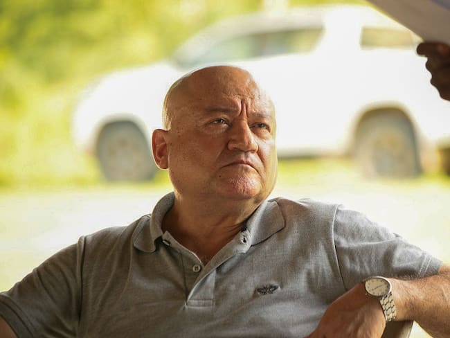 Denuncia el senador julian Gallo