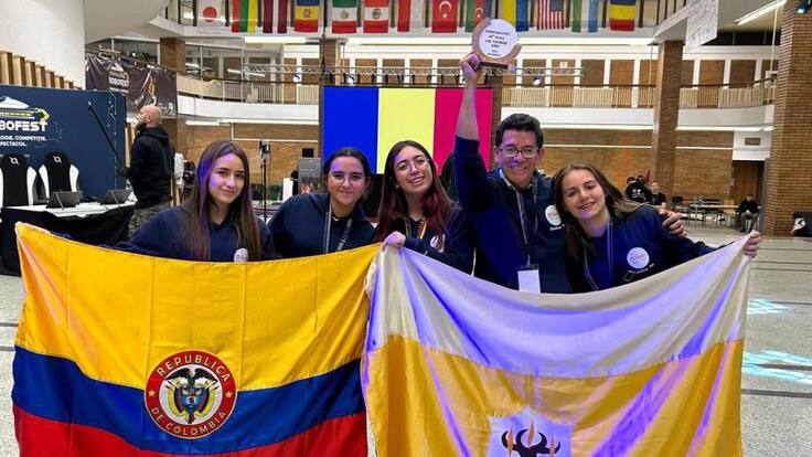 Colombia llega al podio en el Mundial de Robótica de Rumania, después de 15 años