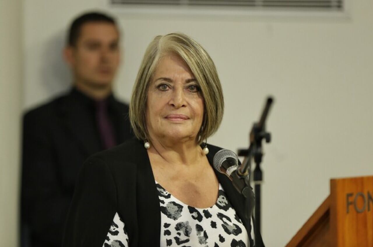 La ministra Cecilia López, a su vez pidió que no se generen más invasiones.
Cortesía: Colprensa