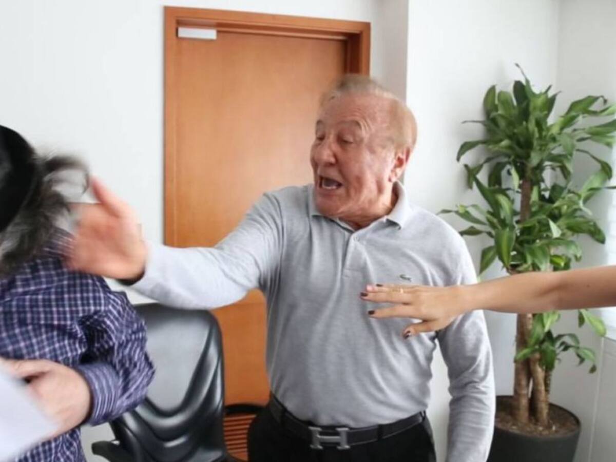 Suspenden al alcalde de Bucaramanga por agresión a concejal