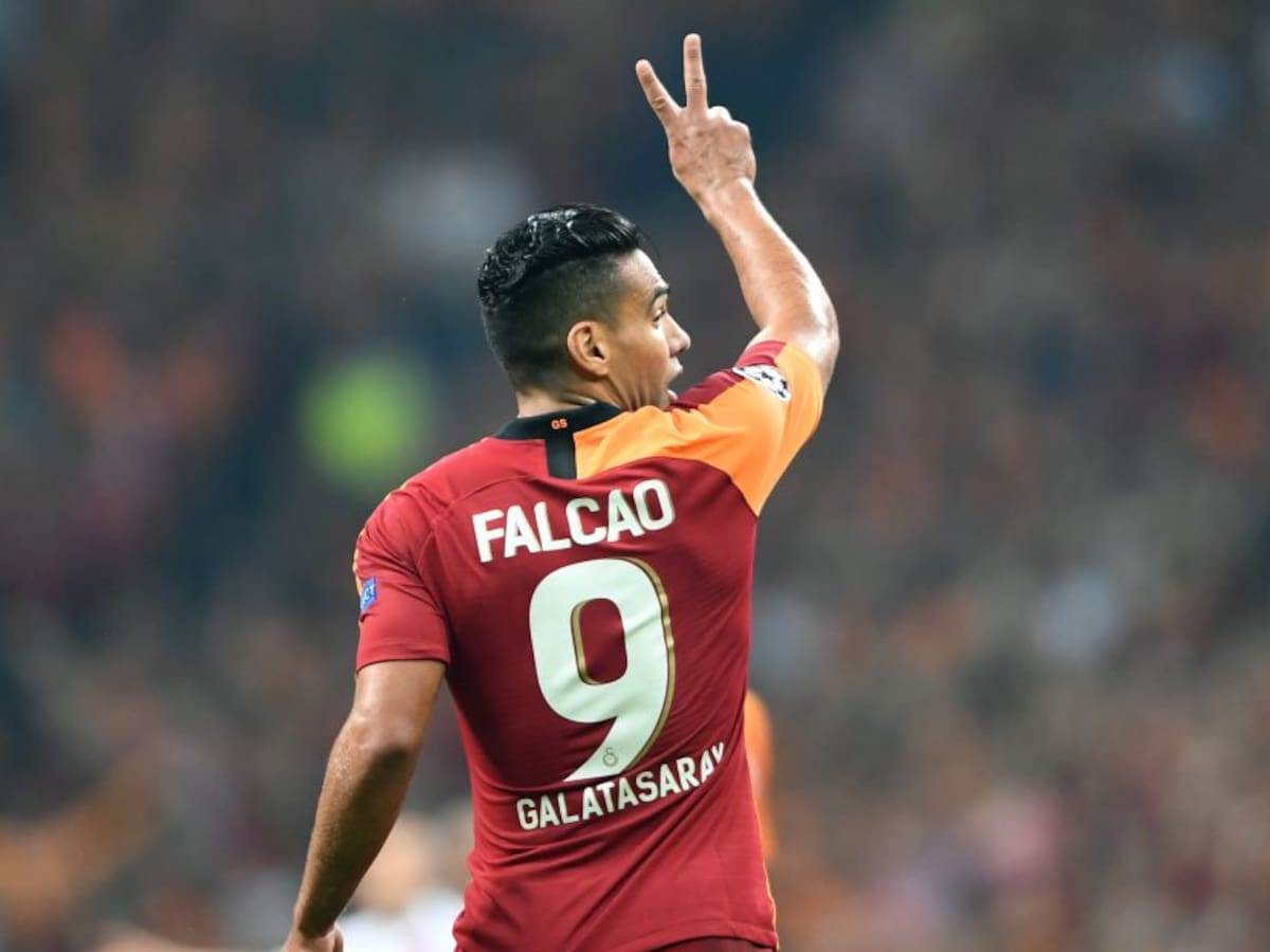 ¡Una locura llamada Falcao! Subastan su camiseta por €5.000 euros