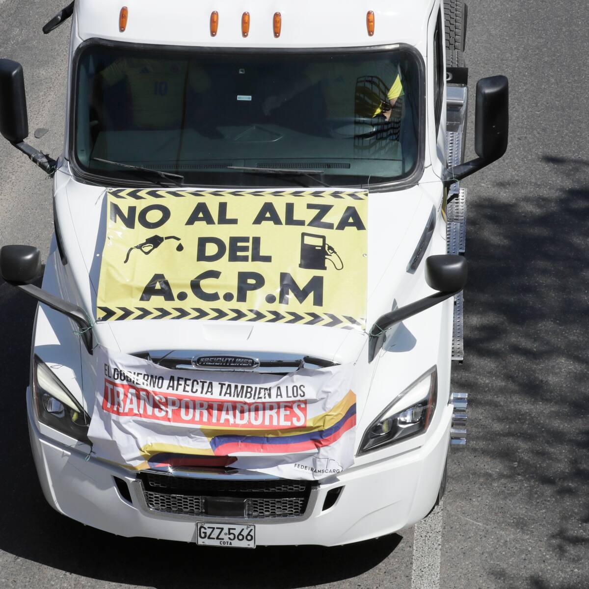 Transportadores en alerta por alza en combustibles: “Los costos se disparan”