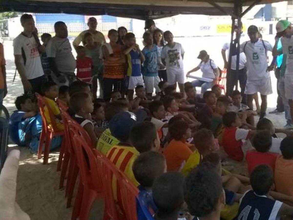 600 jóvenes de Barranquilla, se benefician con intervención en La Luz