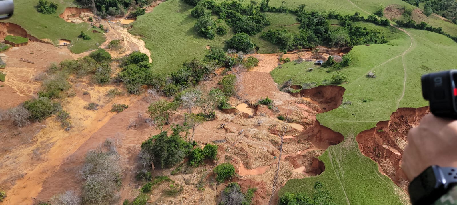 Denuncian explotación minera en predios administrados por la SAE en Antioquia. Foto: Cortesía Séptima División del Ejército