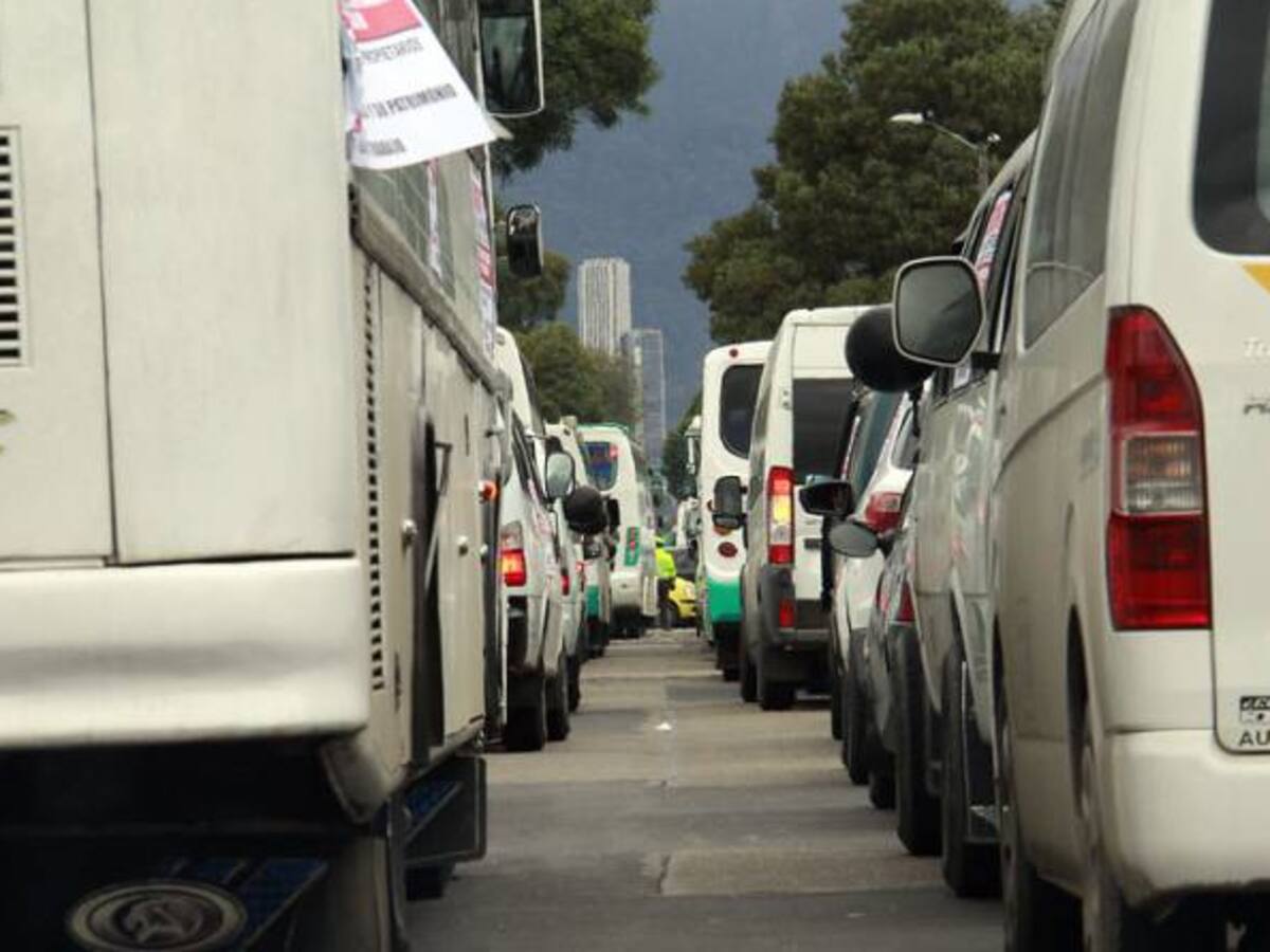 Empresarios disponen de 75.000 vehículos para movilización de votantes