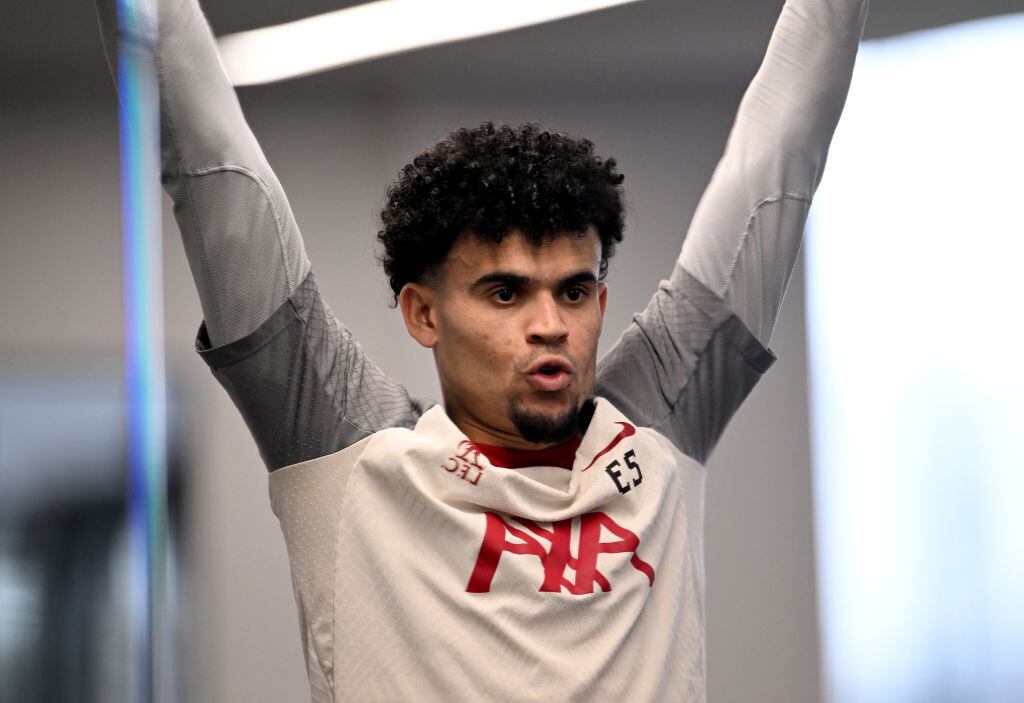 Luis Díaz durante un entrenamiento en gimnasio en instalaciones del Liverpool (Photo by Andrew Powell/Liverpool FC via Getty Images)