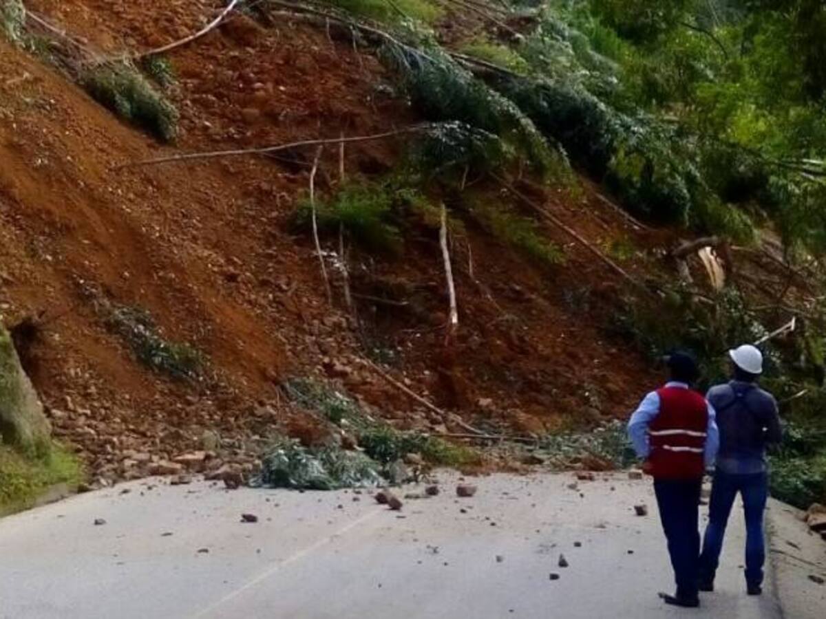 Reanudan búsqueda de dos personas atrapadas por deslizamiento en Amagá, Antioquia