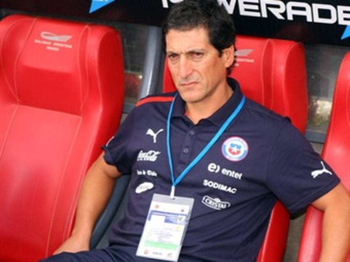 La derrota de Chile ante Paraguay fue un 'baño de humildad', según técnico