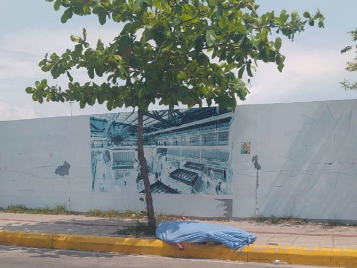 Cuerpo sin vida fue hallado en plena avenida de Cartagena