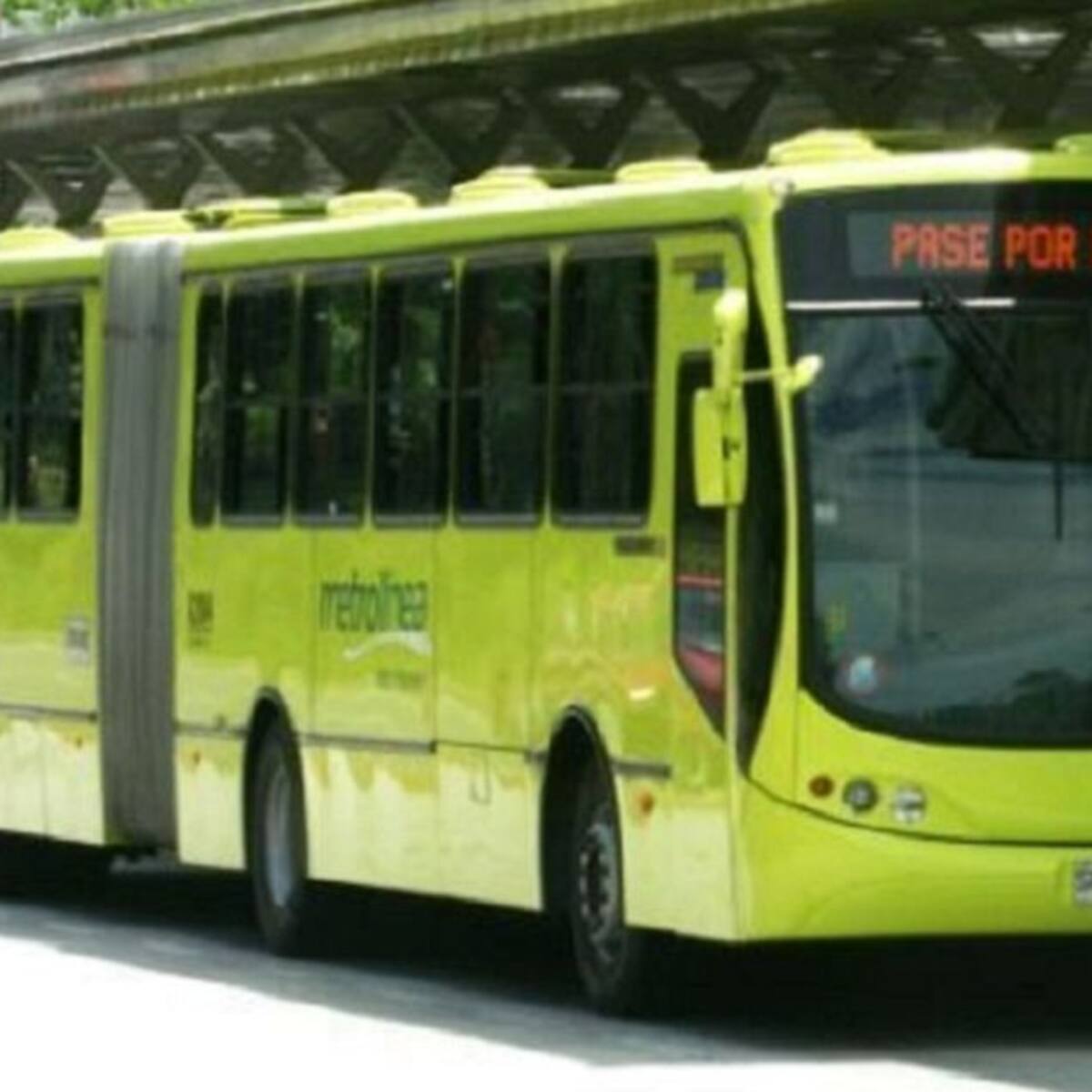 En los barrios quitaron los sitios de recarga de Metrolínea