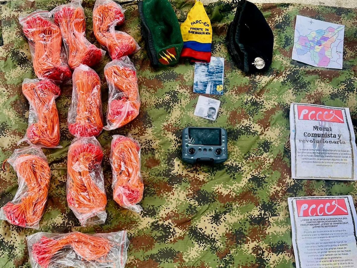 Briceño: cae otra caleta del frente 36, tenía un control para dron y 1800 iniciadores de explosivos