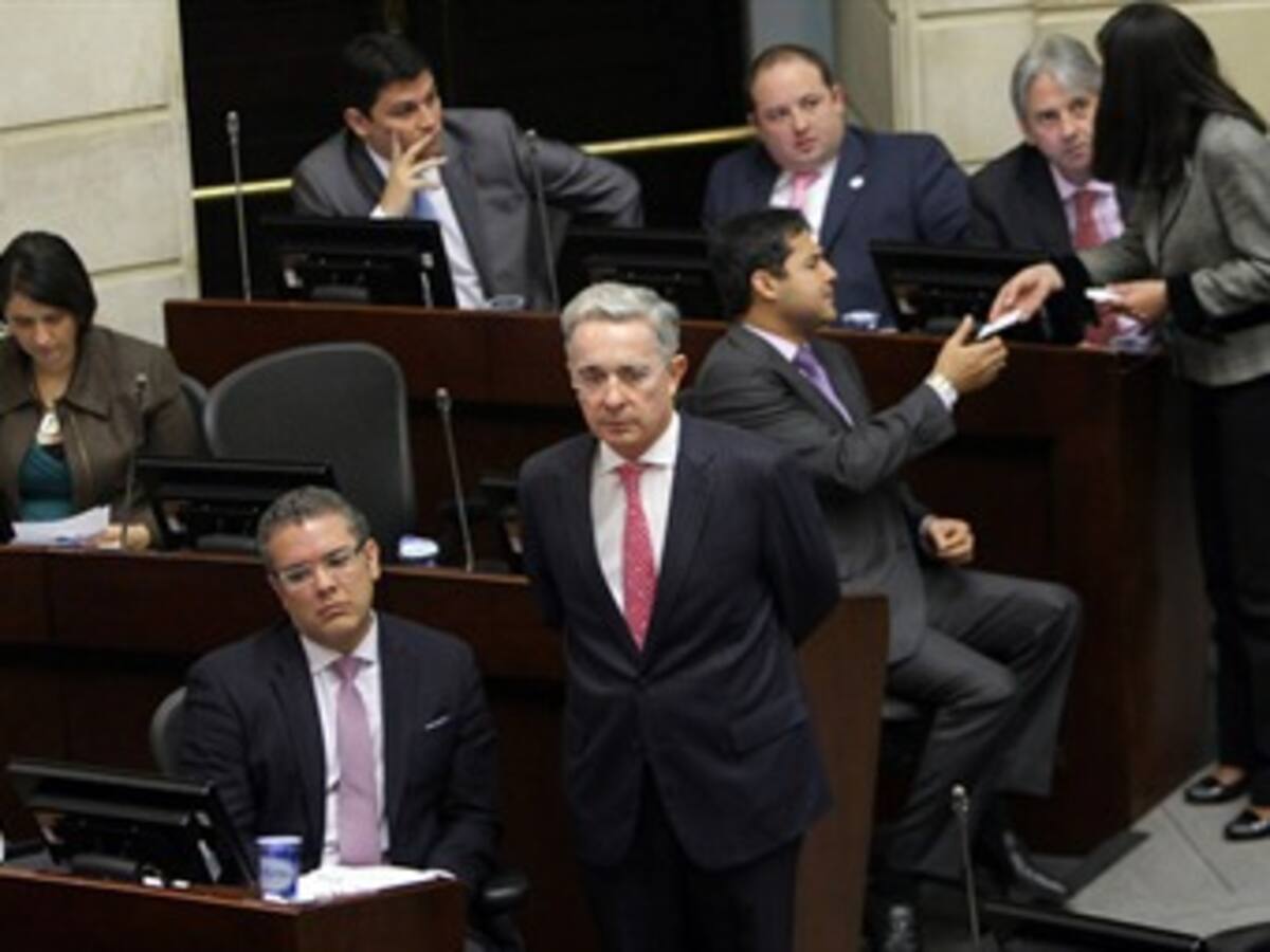 Los impedimentos de ocho senadores relacionados con la parapolítica