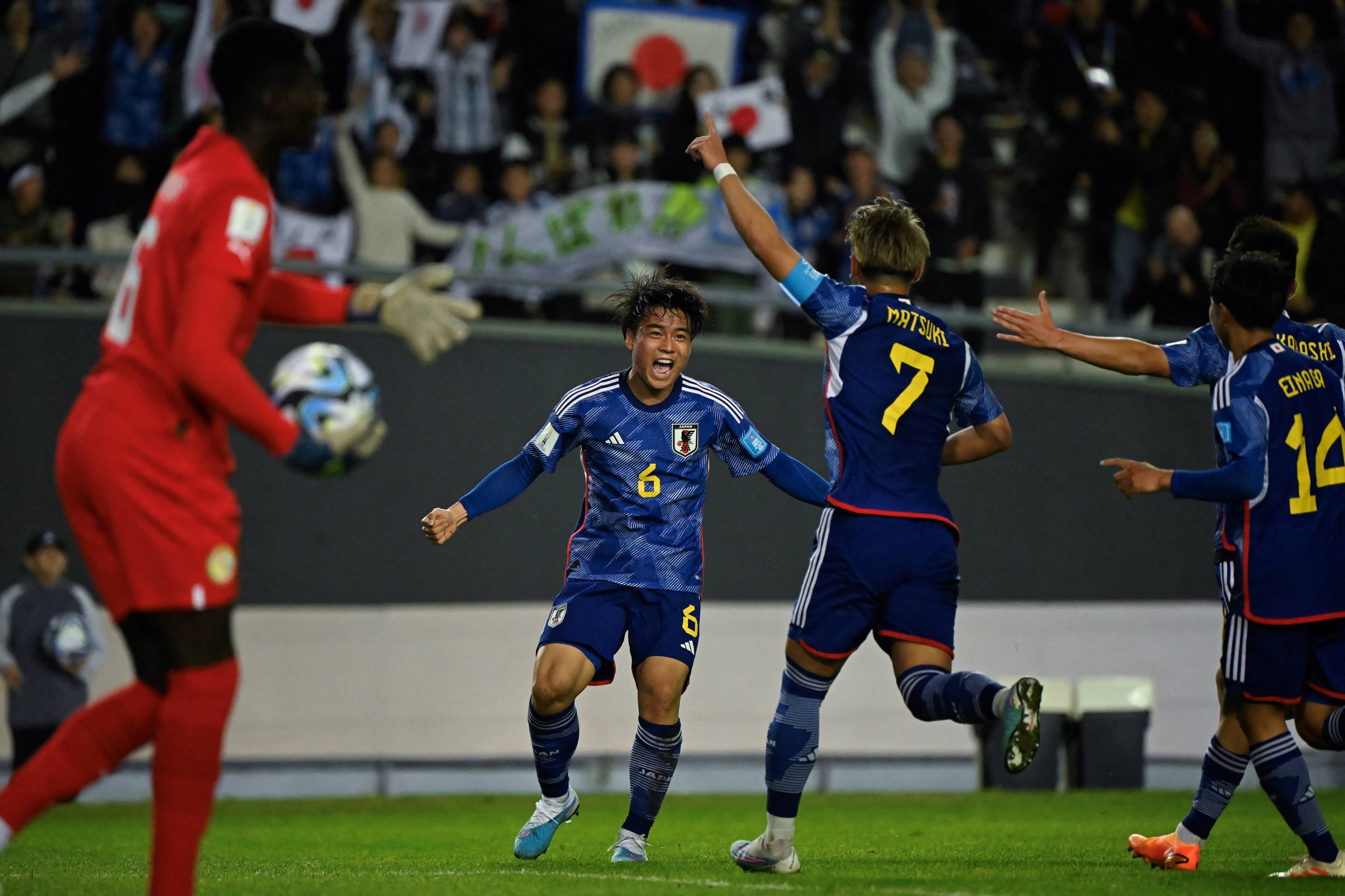 Matsuki celebra el gol de la victoria de Japón ante Senegal. (Photo by LUIS ROBAYO/AFP via Getty Images)