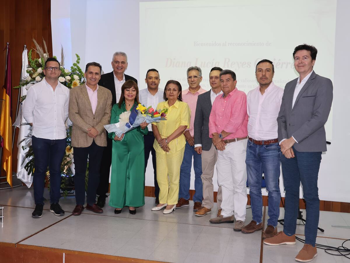 Cámara de Comercio de Ibagué exaltó trayectoria de Diana Lucía Reyes en Comfenalco Tolima
