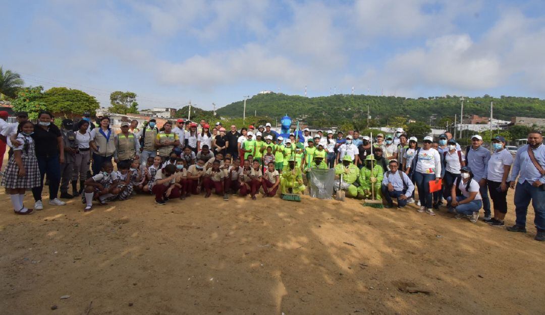 150 personas participaron en esta actividad que busca crear conciencia sobre la importancia de cuidar el medio ambiente
