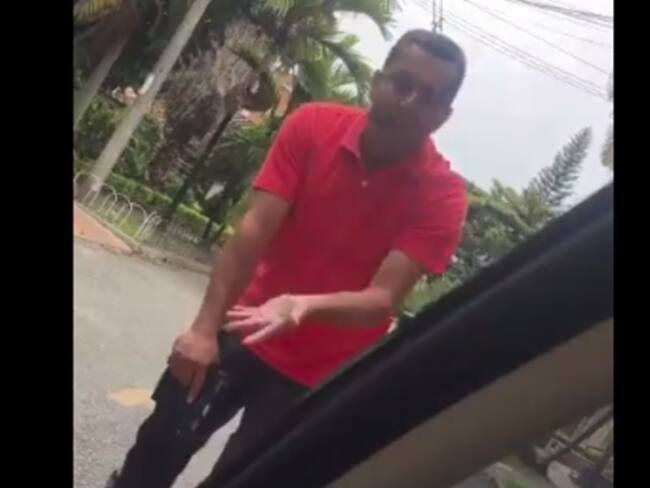 Conmoción por agentes del CTI que apuntaron con arma a conductor