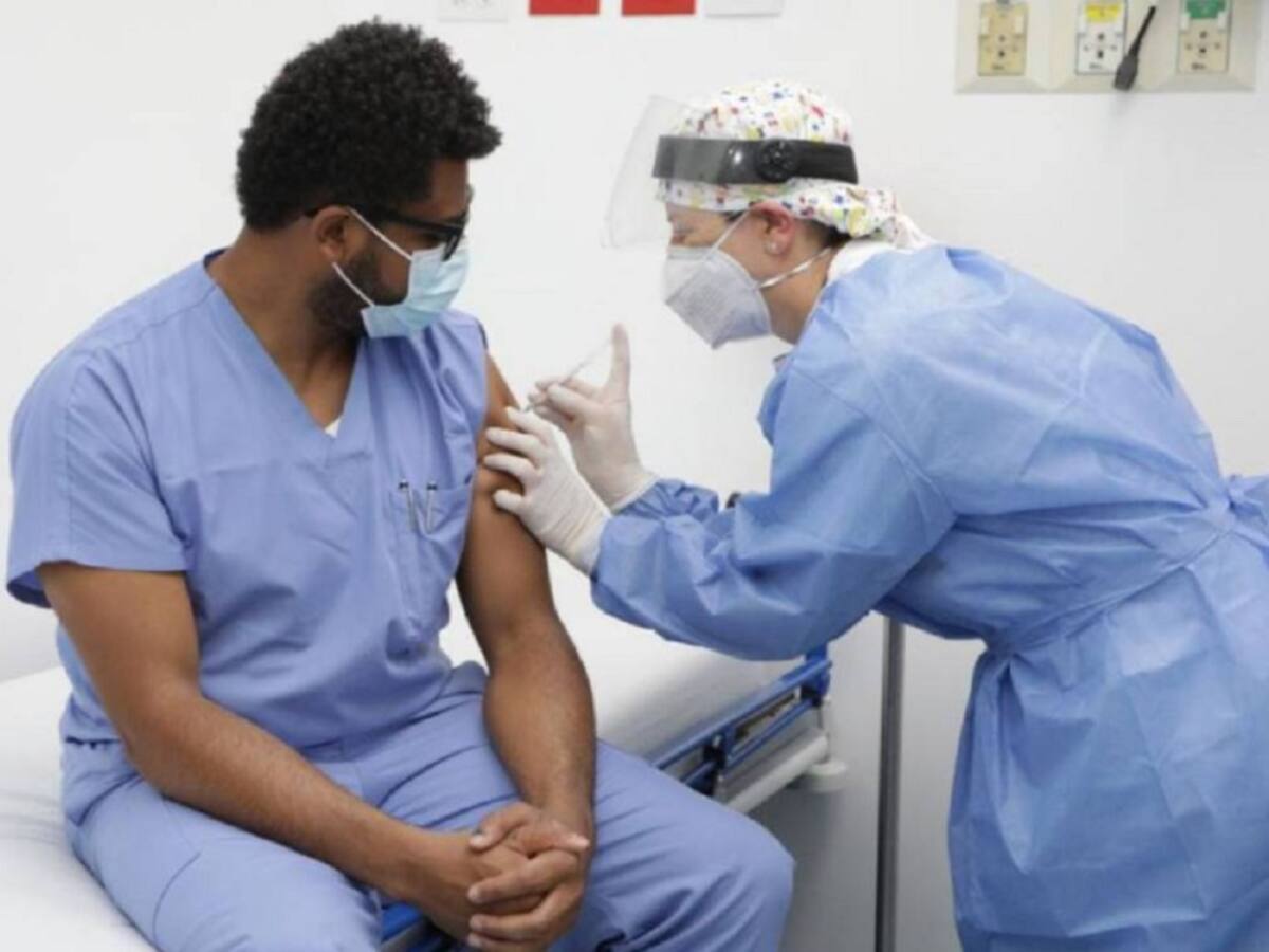 COVID-19: Inicia vacunación para mayores de 60 años