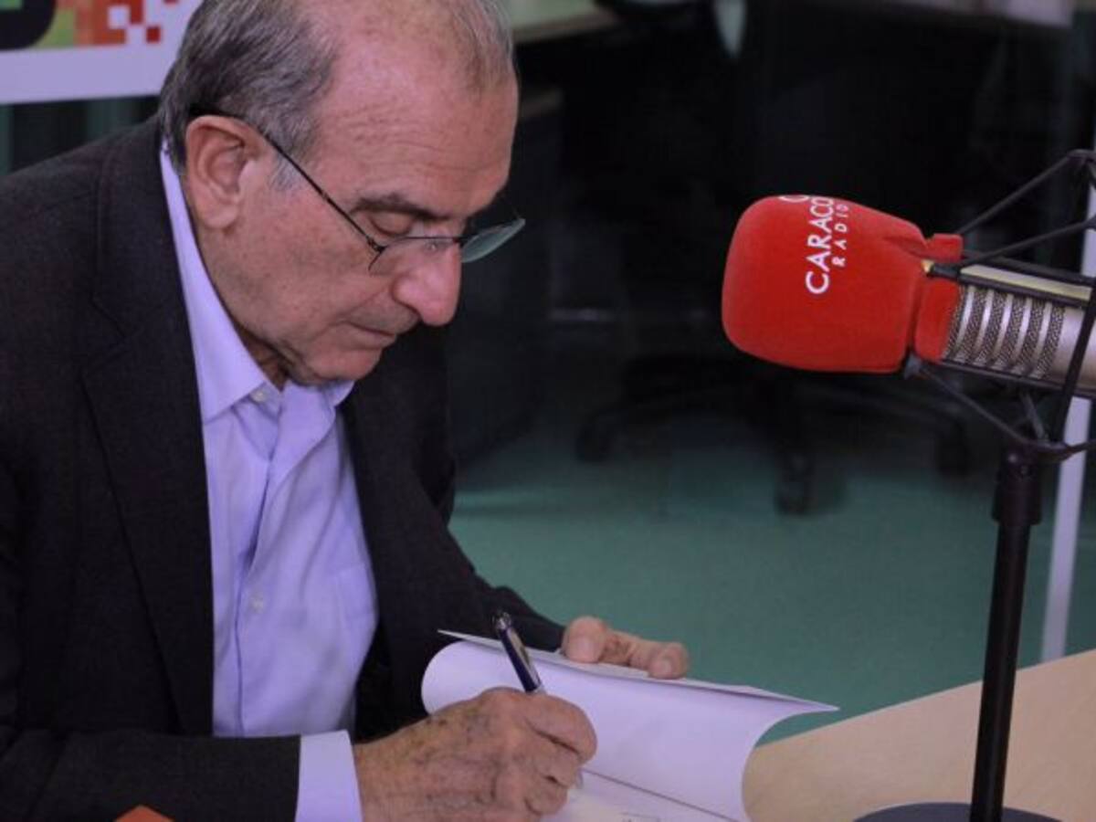 "No hay sistema de salud, lo que hay es una industria de la enfermedad"