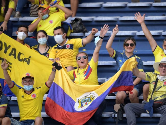Hinchas de la Selección Colombia en el duelo ante Argentina en 2021 en el Metropolitano de Barranquilla