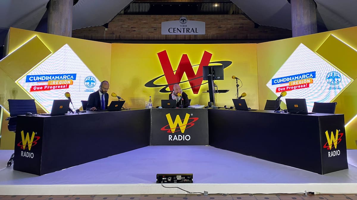 W Radio transmitió en vivo desde la Gobernación de Cundinamarca